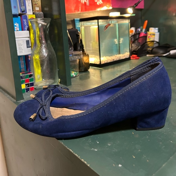 Suede Blue Heeled Pumps - Picture 7 of 8